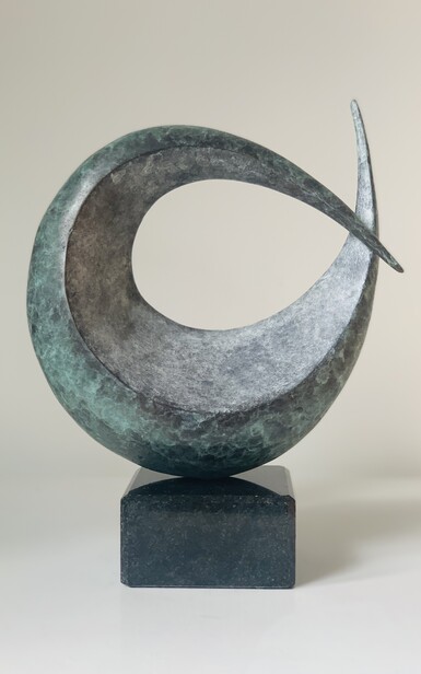 Bronze sculpture by Lucy Lutyens in a circular shape