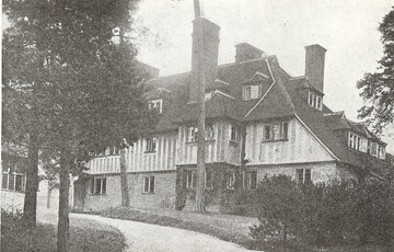 Historical photo of Limnerslease in Compton