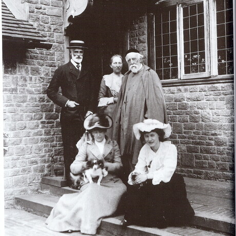Photograph of GF and Mary Watts, Lilian, and the Hitchens outside the front door of Limnerslease